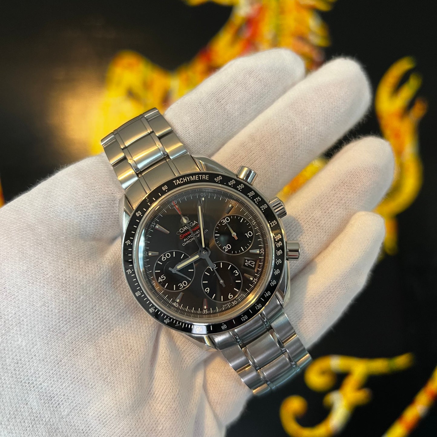OMEGA Speedmaster Date / Day‑Date 323.30.40.40.06.001